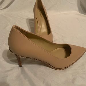Tan and gold pearl pumps Coach size 8
